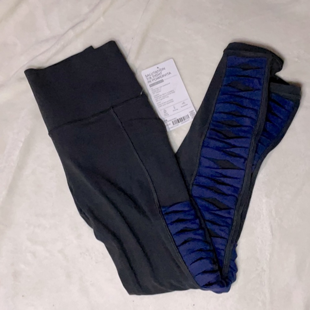 NWT Athleta XS 7/8 black with blue tights leggings